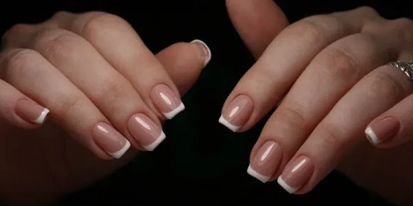 13 French Tip Nail Designs You Must Try for a Chic Look