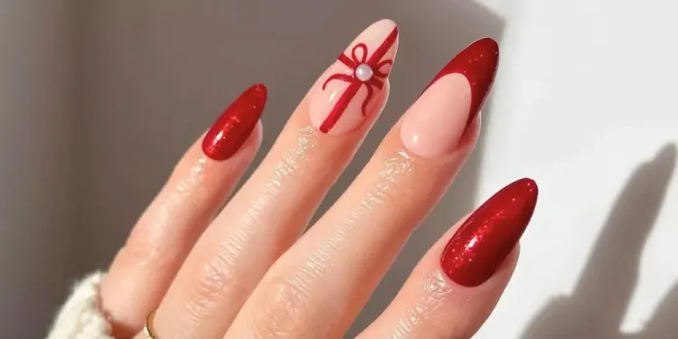 25 Red Christmas Nails to Wrap Up the Year in Style
