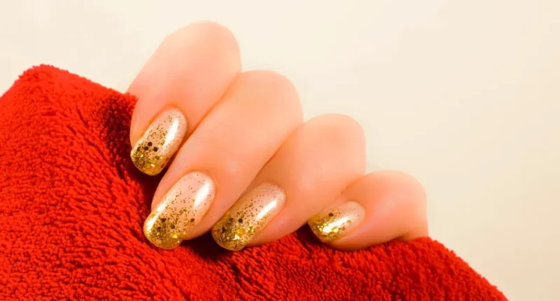 Gold simple festive nail art