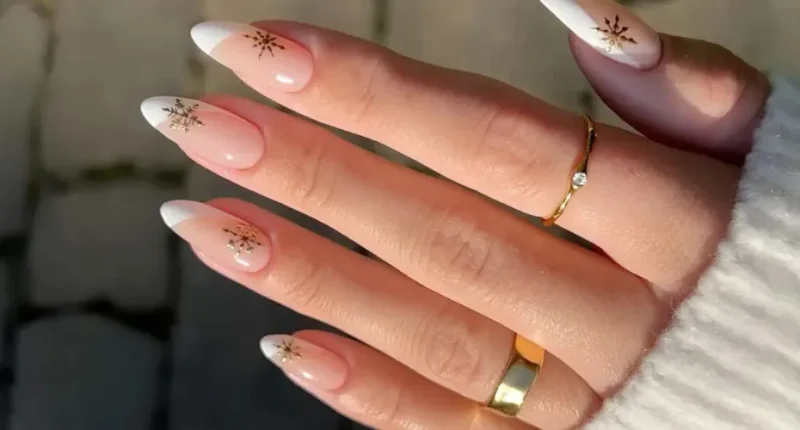 Top 10 Elegant Vanilla French Tip Nails The Timeless Spring Manicure Trend for 2025
