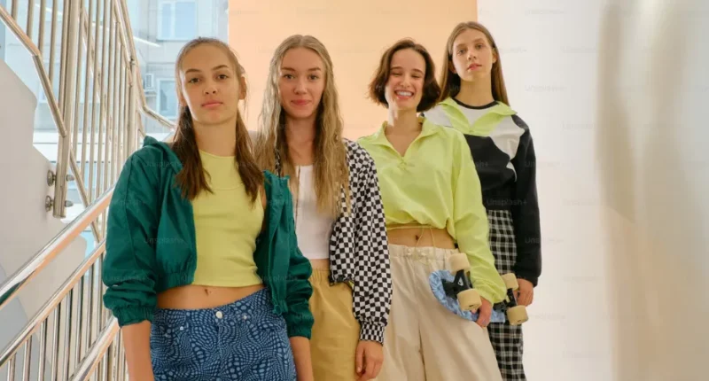 10 Modern and Trendy Clothing Ideas for 2025