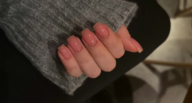15 Short May Nail Ideas for 2025 That Are Too Cute to Skip 2 1