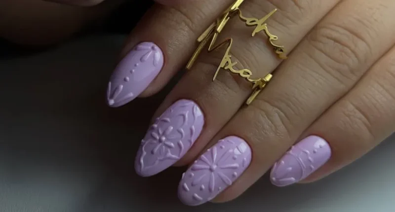 15 Short May Nail Ideas for 2025 That Are Too Cute to Skip 3